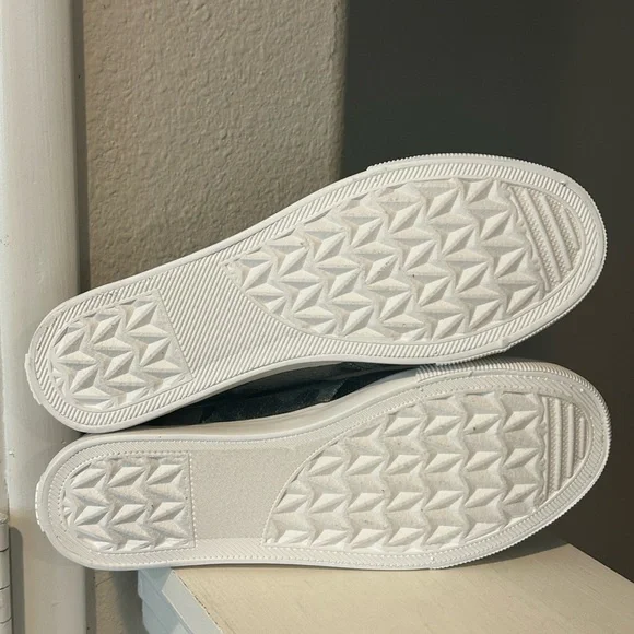 Sbicca Creola Women’s Slip On Shoe Size: 8 Color: Camo New In Box Fast Shipping - Picture 7 of 9